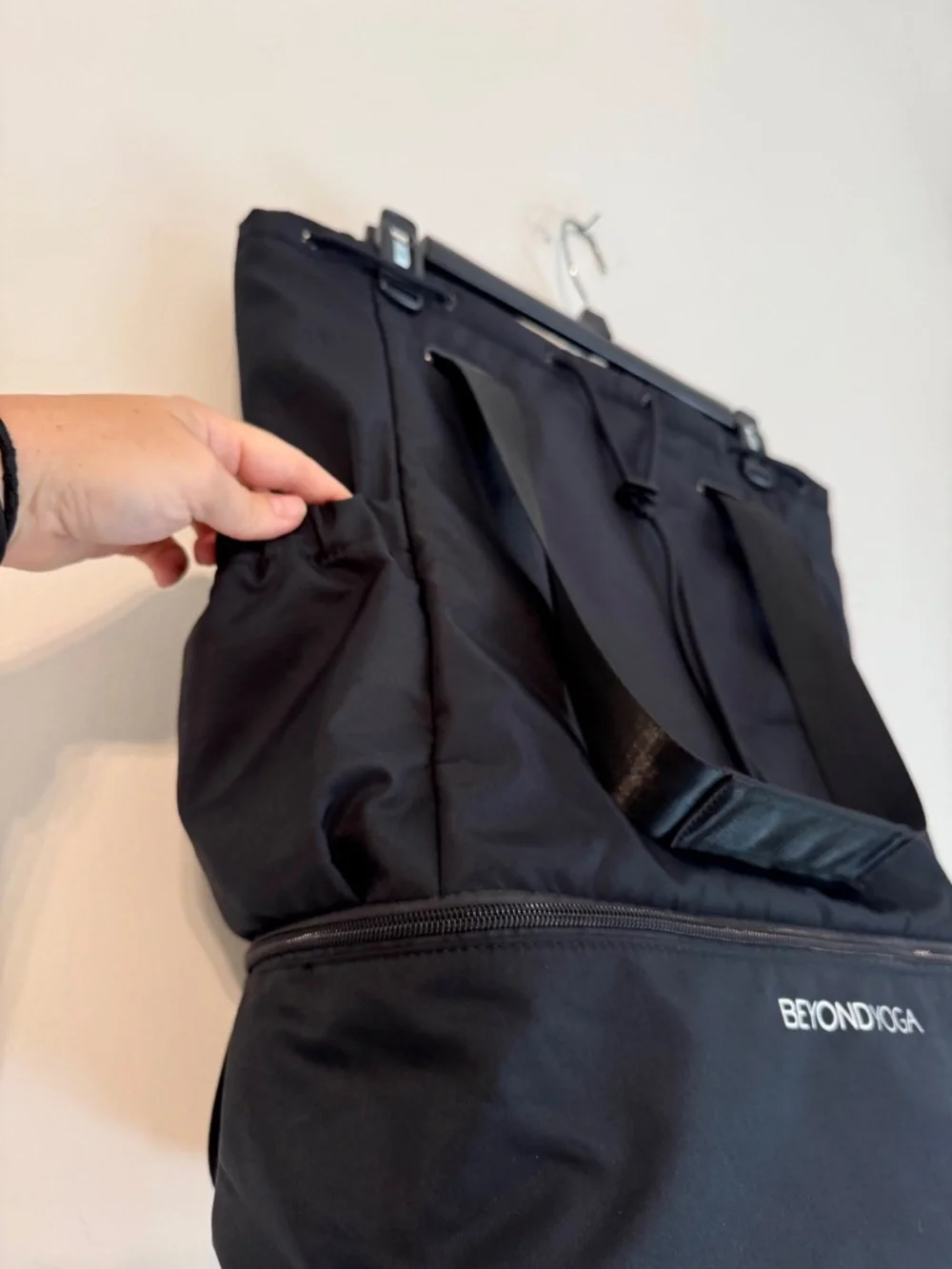 BEYOND YOGA Black Convertible Gym Bag Backpack Drawstring Tote Shoe Compartment